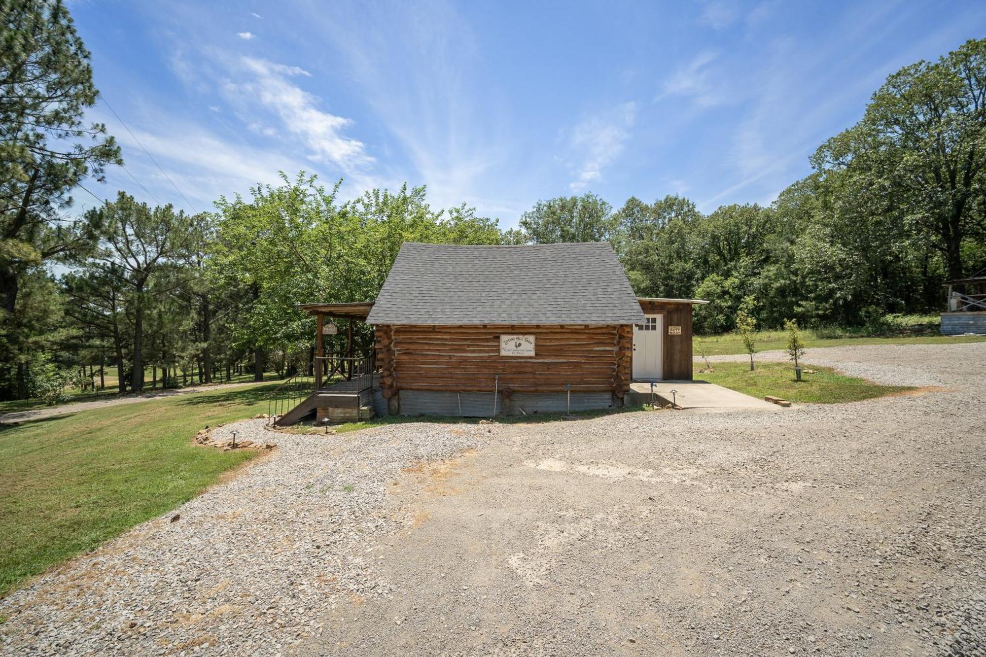 Holiday home Spring Hill Farm - The Velvet Rooster *